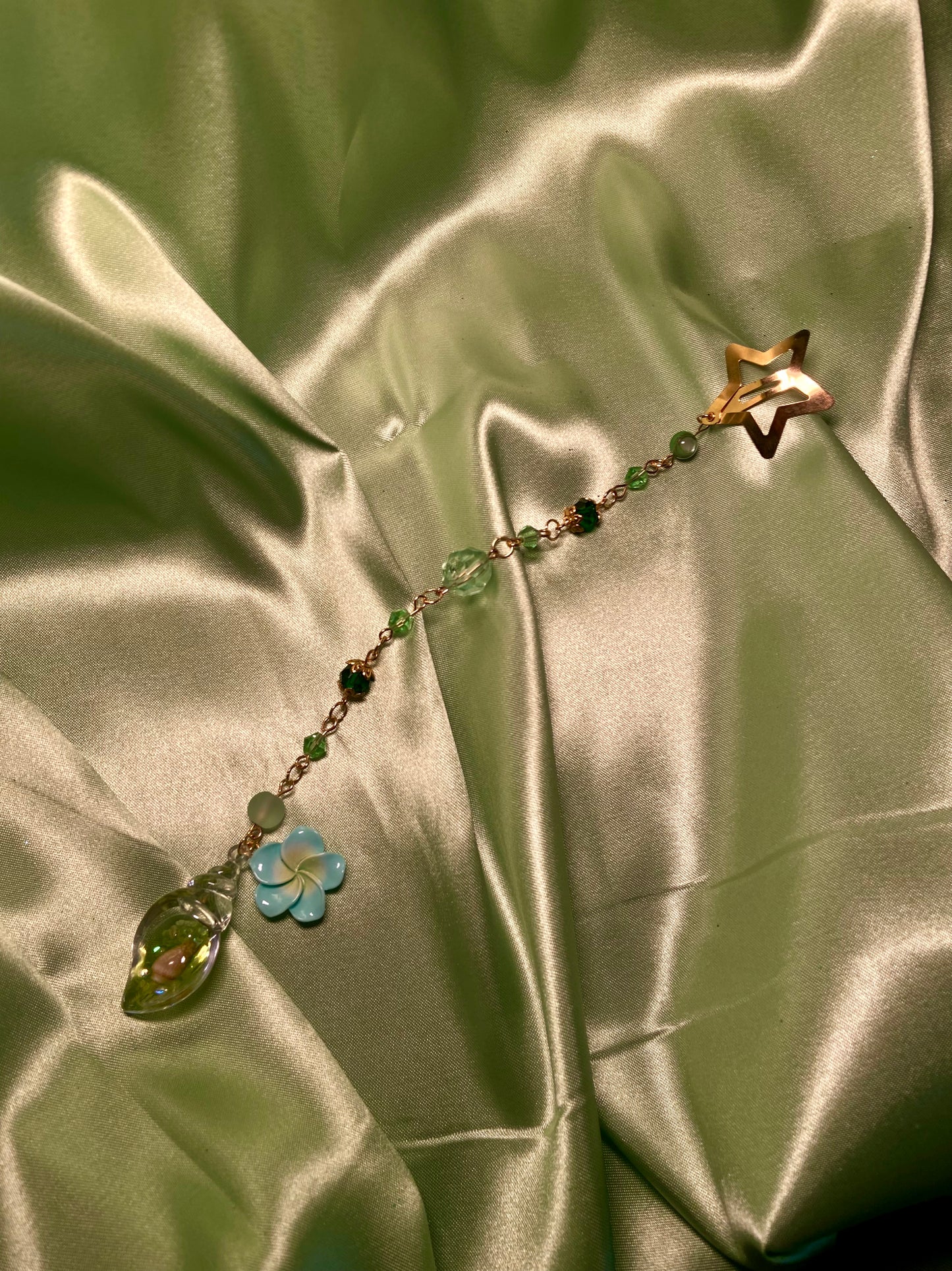 Glow In the Dark Seashell Hairclip